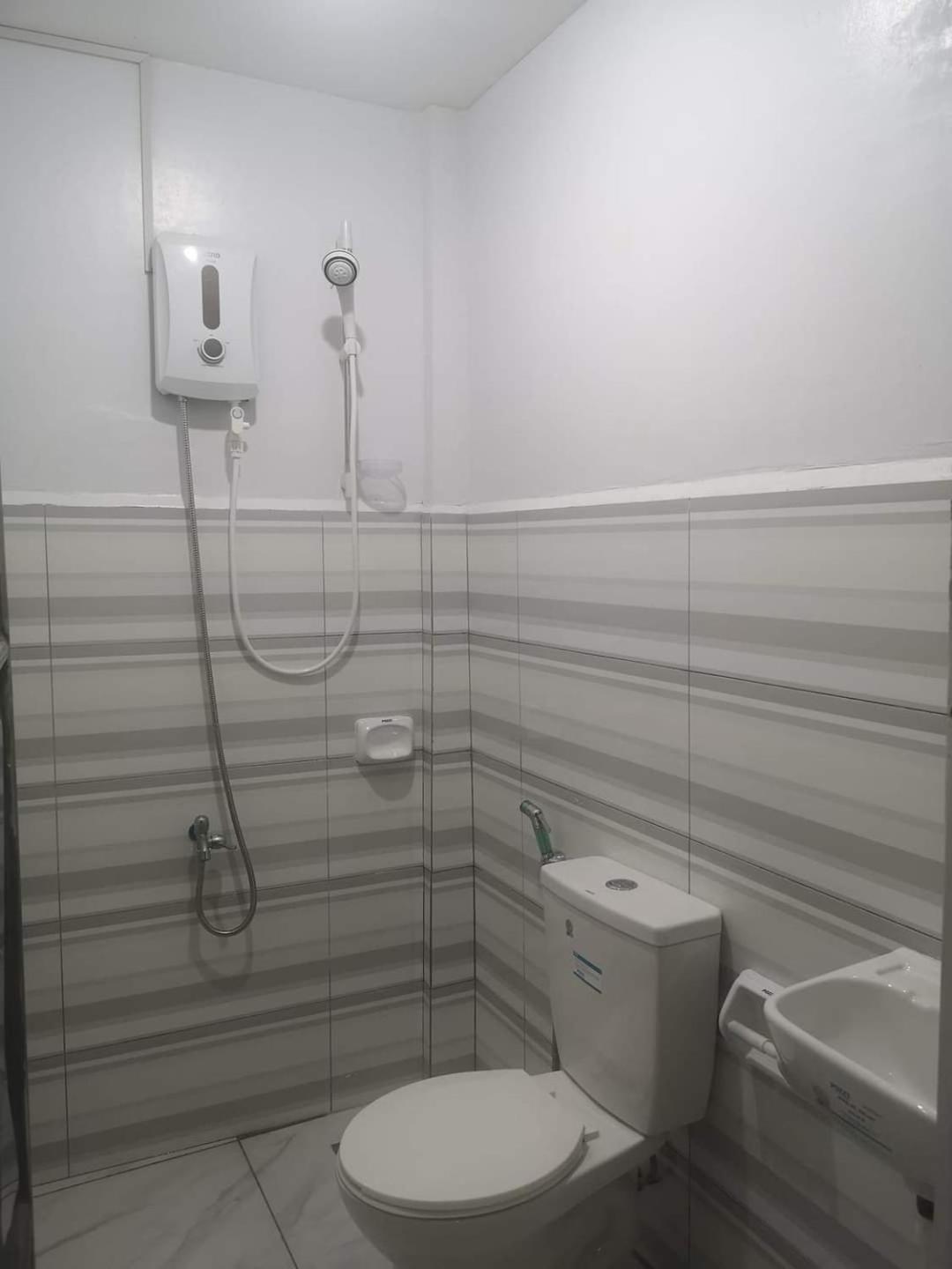 Rain Haven Lodging House 科隆 外观 照片